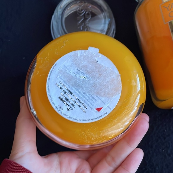 Two Yankee Candle Tropical Starfruit Candles - Picture 4 of 6